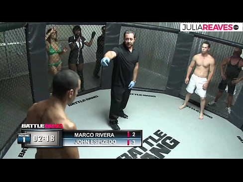 ❤️ Ο Ultimate Fighter γαμάει ένα κορίτσι αμέσως μετά από έναν αγώνα στο ρινγκ Σεξ βίντεο